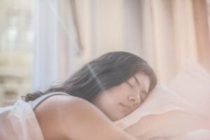 Uyku ve Hormonal Denge: Kadınlarda Uykusuzluk Neden Olur
